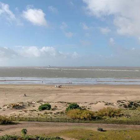 Holiday home Maison Pour 9 A 450m De La A St Brevin *