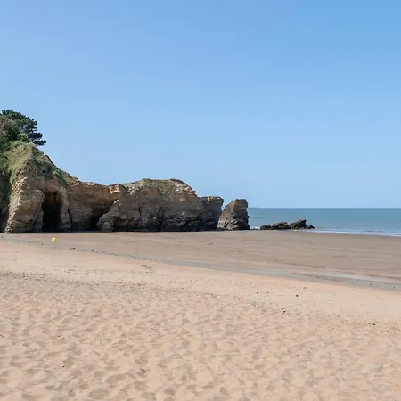 Holiday home Maison Pour 9 A 450m De La A St Brevin Saint-Brevin-l'Ocean